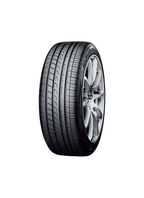 235/55WR17  YOKOHAMA TL BLUEARTH RV-02 XL           103W *E*